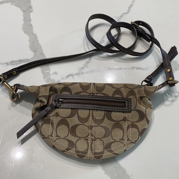 Small Coach Crossbody Purse - Picture 4 of 5